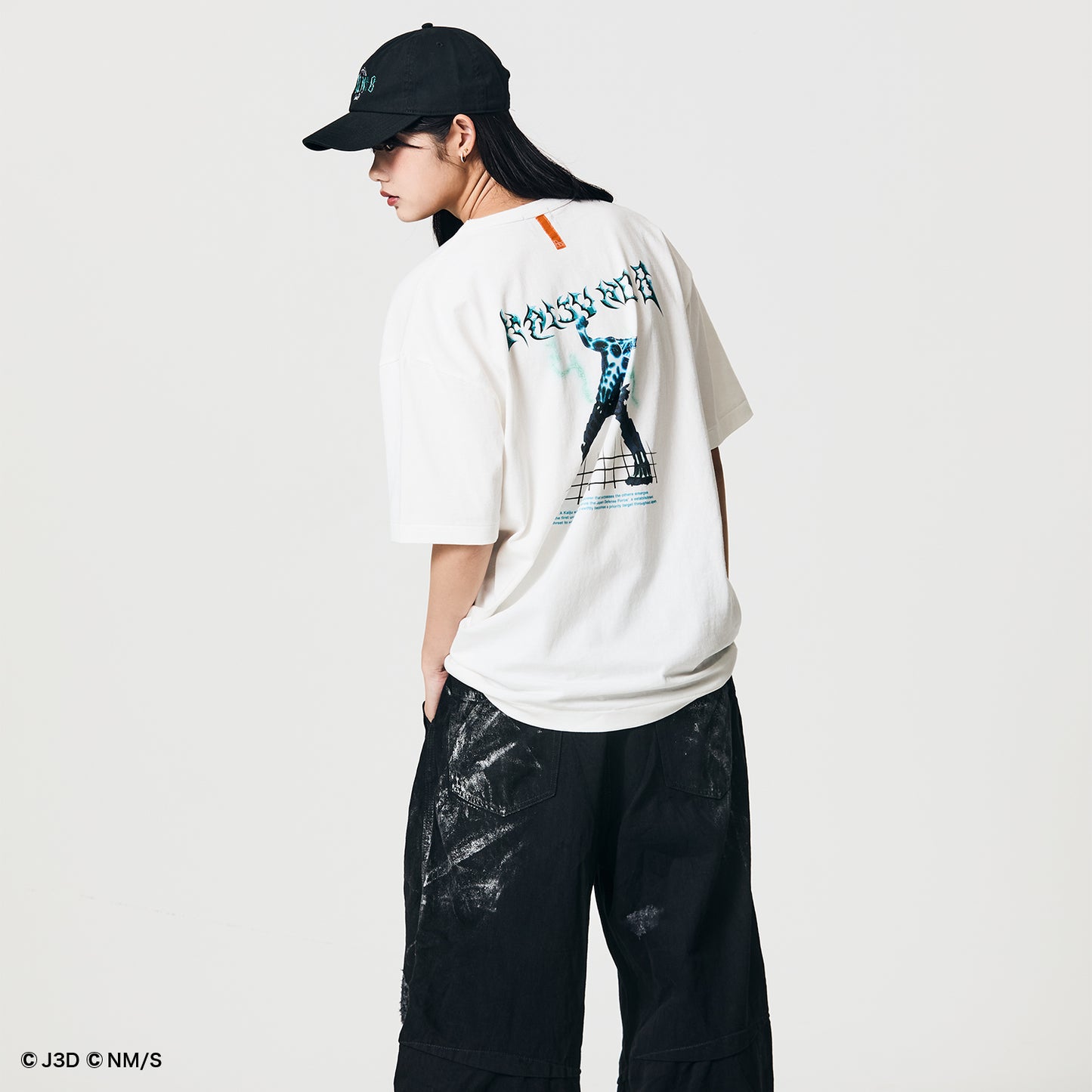Nocturnal 怪獣８号 3DFont  Basic Tee（White）
